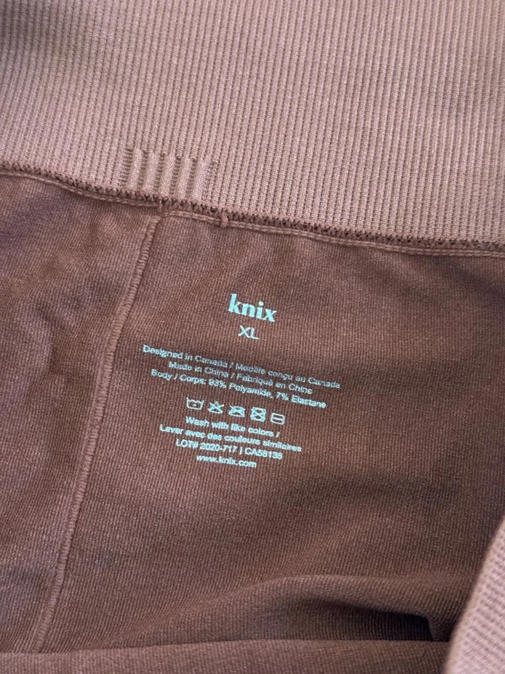 KNIX Activewear Set - Picture 5 of 7